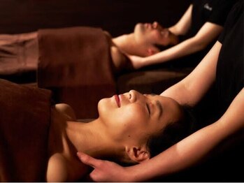 ビビ(vivi)の写真/【トータルビューティー×カフェ】友達・カップル・親子など、ペアでのご予約も大歓迎！施術後はスッキリ♪