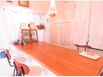 オハヨ(Ohayo)/カウンターでくつろぎのひと時を