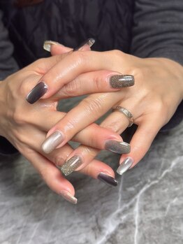 ユルックネイル(yluck nail)/北九州/マグネット＋カラー追加