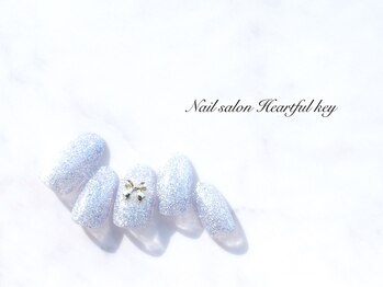 ネイルサロン ハートフルキー(Heartful key)/mybeeフラッシュ×リボン¥9000