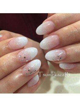 ツメカザリ 西金沢店(TsumekazaRi)/*白ラメグラデーション*