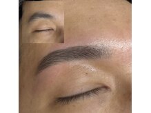 グルーム(GROOM.)の雰囲気（毛流れの癖や薄眉が気になる方にも◎キリッと立体感のある眉毛に）