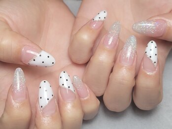 エムユーファイブネイル(MU5-nail)/【スカルプ】ラメグラ+追加art