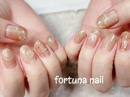 ニュアンス粘土チェック柄ネイル
