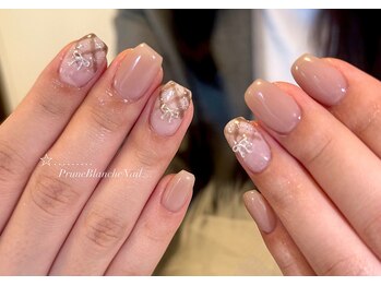 プリュネブランシュネイル(Prune Blanche Nail)/チェックネイル