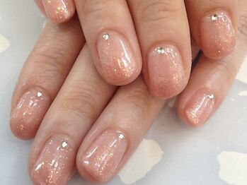 ネイルサロン ピュール(PUR)の写真/【自爪に自信を持ちたい方に◎】パラフィンパックでしっとりモチモチなお手元に＊ケアに自信あり！