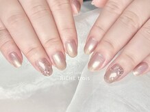 リッシュ トロワ(RICHE trois)/ぷっくり桜ネイル