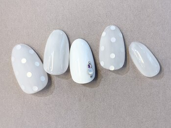 水玉ドットネイル