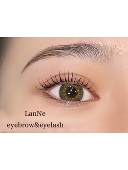 ナチュラル上品な目元にしたい