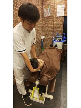 寝屋川駅前整骨院/首のつらさ