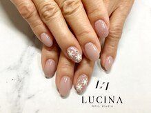 ネイルスタジオ ルキナ(LUCINA)/c-468 大人上品な雪の結晶ネイル