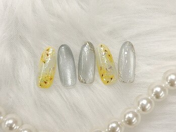 キューティプティ新宿の写真/【初回オフ無料/何度でも同価格♪新宿駅近】特別な日に特別なネイルを¥9350★輝き溢れる大人可愛い指先に