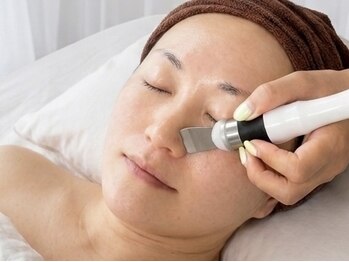 グレイスヒーリング(GRACE HEALING)の写真/何をやってもダメだった毛穴の黒ずみを諦めない
黒ずみ毛穴改善徹底洗浄集中ケア！
￥15400→￥7700