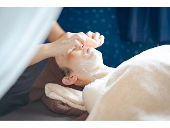 キズナ(Kizuna)の写真/【地域初導入シミケア特化型ハーブピーリンク】点在するシミケア・広がるくすみ・毛穴も◎肌が弱い方にも◎