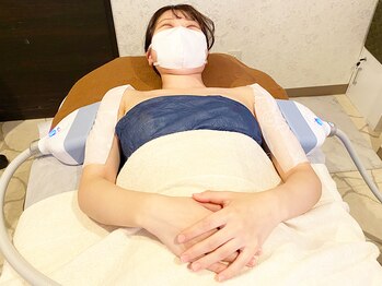 ビーフィール 池袋店(be feel)/脂肪冷却で二の腕対策