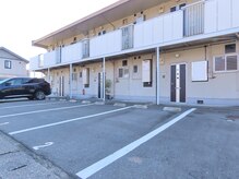 セレーナ(Selena)の雰囲気(駐車場)