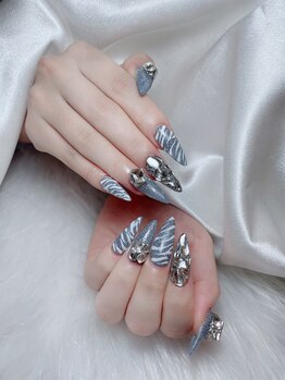 クイーンネイル(Queen Nail)/