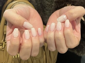 ニーゴー(25)の写真/最新トレンドデザイン豊富☆美容室併設のプライベート空間でリラックスしながら施術♪