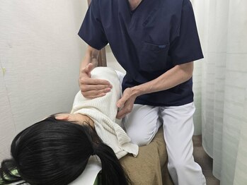 ひまわり整体院の写真/根本からの改善に骨盤・姿勢矯正を！猫背や反り腰をケアしてスッキリ改善♪7,480円⇒1,980円～☆