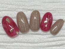 ハニービービー(Honey Bee Bee)/赤べっ甲ネイル