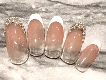 ネイルサロン ティディ(TIDY)/シンプルなフレンチ&グラデ