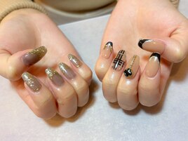 アシンメトリー　フレンチネイル