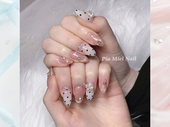 ピオミエルネイル 新宿(pio miel nail)/ドットリボンネイル