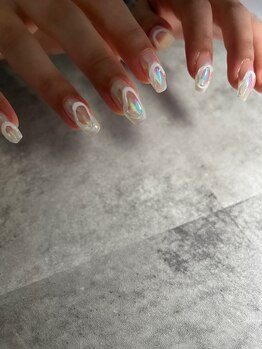 エミュ(e3mu)/ミラーネイル　ニュアンスネイル