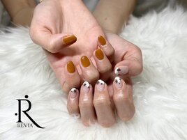 左右非対称ネイル