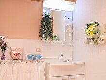 ナナイロ(716)の雰囲気（洗面台、お手洗いもとても居心地が良い空間となっております♪）
