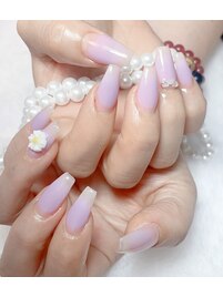 春っぽい紫のチークネイル