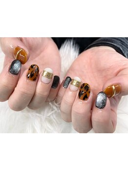 ショートネイルデザインが豊富