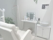 リクライニングチェアで施術中はリラックス♪