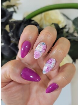 ネイルサロンシャネイル/フラワーネイル