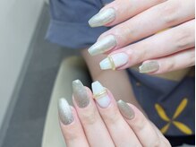 グロー ネイル(Glow Nail)/