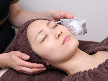 サバス(Sabbath)/WOVEスタイル：ＧＦ美容液の導入