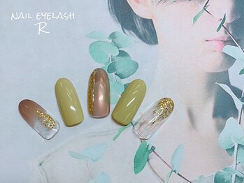 ネイルアンドアイラッシュサロンR/ミラーラメワンカラー