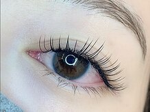 丁寧なカウンセリングでなりたい目元になれる！