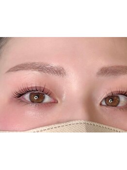 ナチュラル上品な目元にしたい