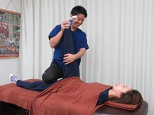 そよかぜ整体院/施術風景(ストレッチ)