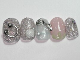 苺フラッシュピアスリボン￥9000