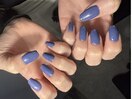 ワンカラーに先端ストーン