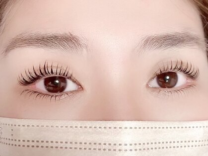 髪化粧アイラッシュ(髪化粧eyelash)の写真