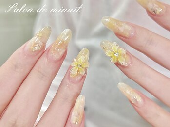 サロン ド ミニュイ(Salon de Minuit)/ぷっくりフラワーネイル