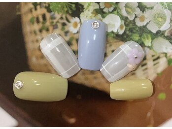 ワンカラー×フラワーチェック