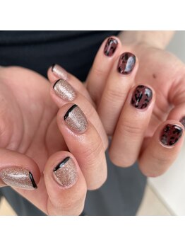 アイディー(i-dee)/スキニーフレンチネイル