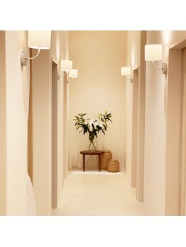 グラン イーノDAY SPA クレフィ三宮店/店内3