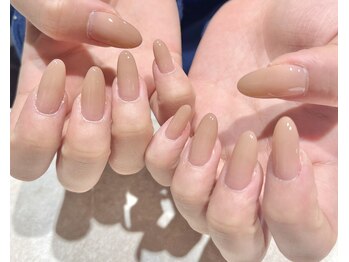 烏龍ミルクティーネイル