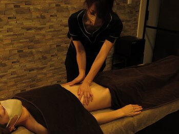 アールプラス(R+)/上半身集中ケア