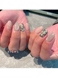 秋のフラワーネイル